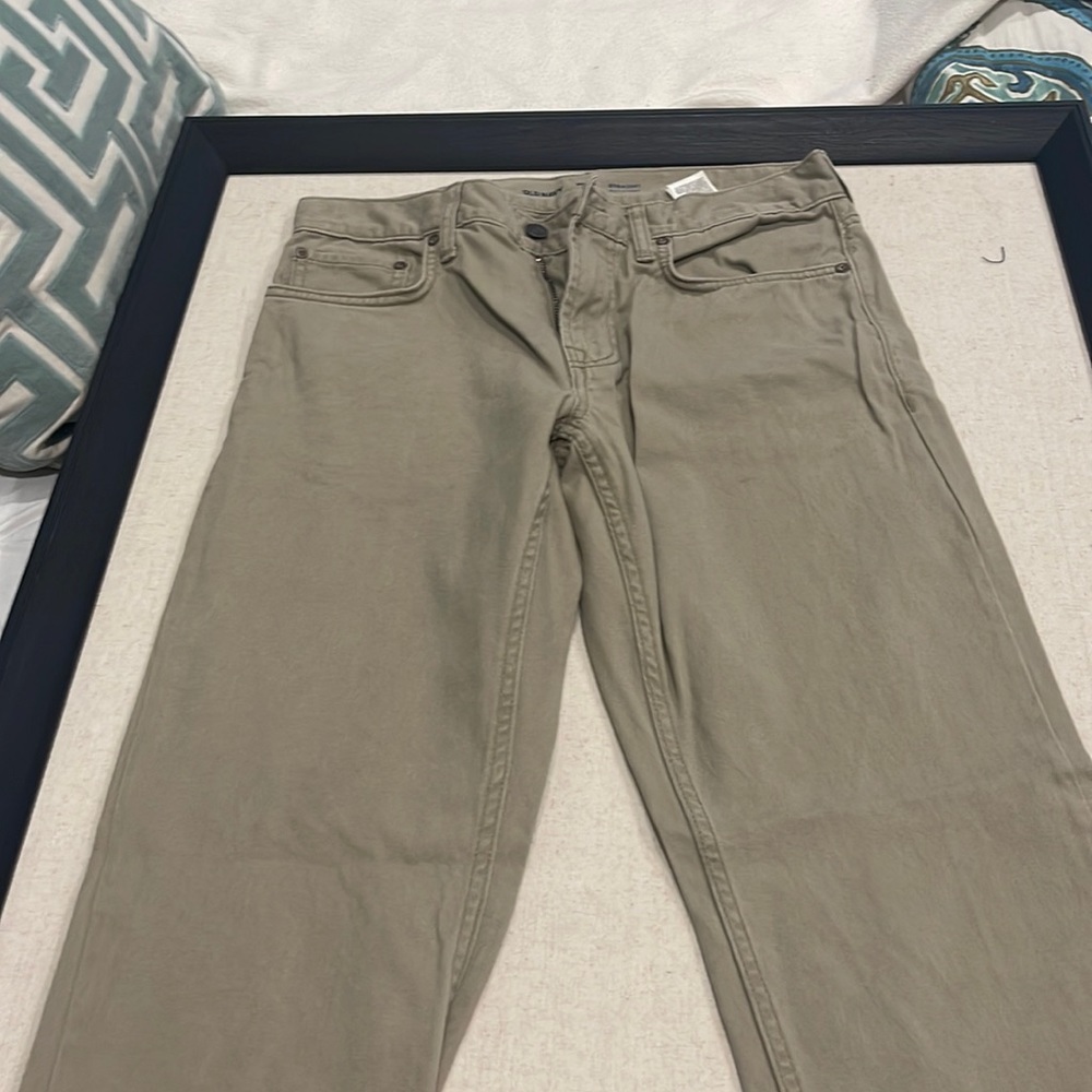 Old Navy Khaki Pants 30 x 32